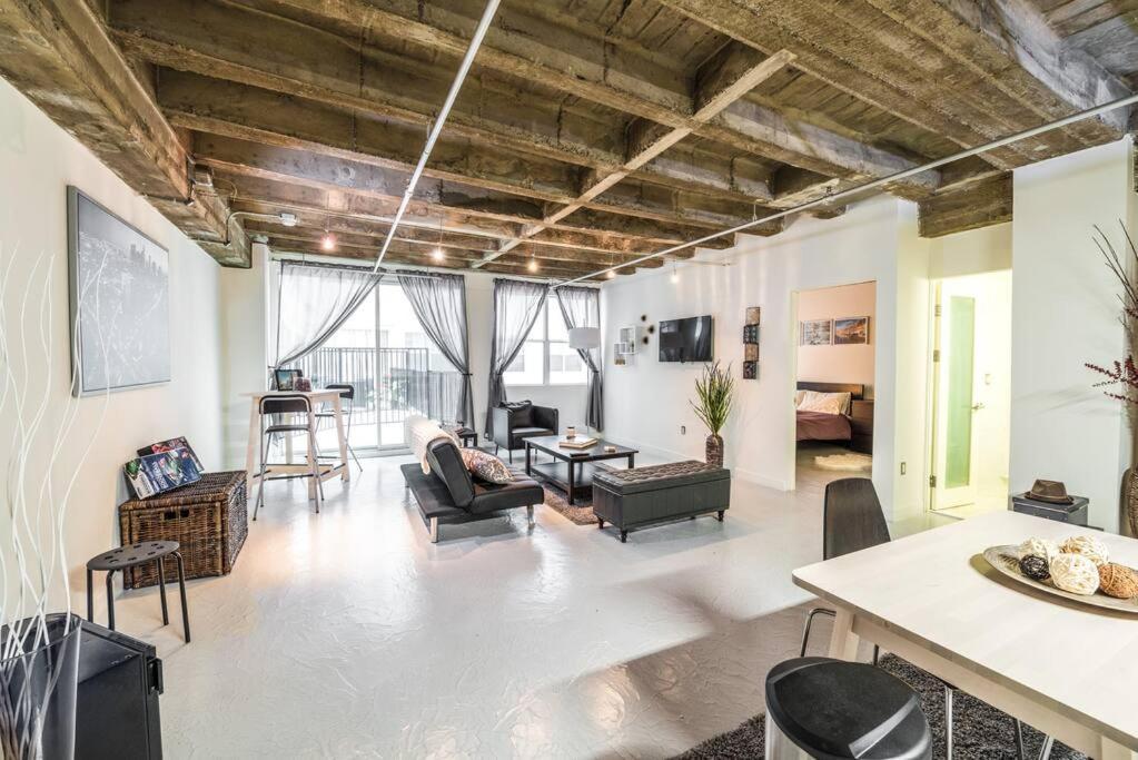 Newly Renovated 1Bdrm Loft Dtla And Rooftop Pool Los Angeles Exterior photo